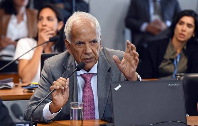 PEC Emergencial fica para 2020, admite relator