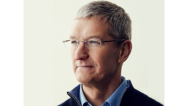 Salário total de Tim Cook, CEO da Apple, diminuiu por não bater metas em 2019