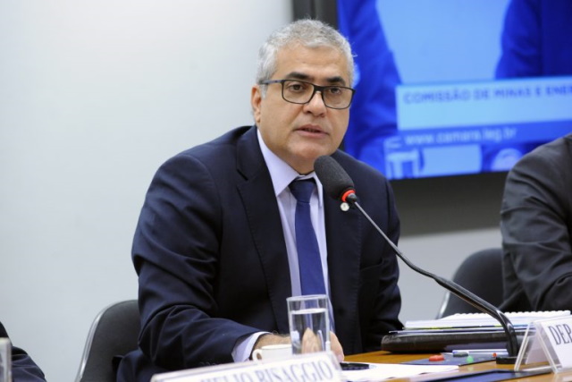 Relator da MP do Contrato Verde e Amarelo diz que pode preservar acordos coletivos firmados no setor bancário