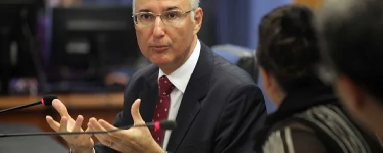 Petrobras (PETR3 PETR4) e trabalhadores fecham acordo e encerram greve