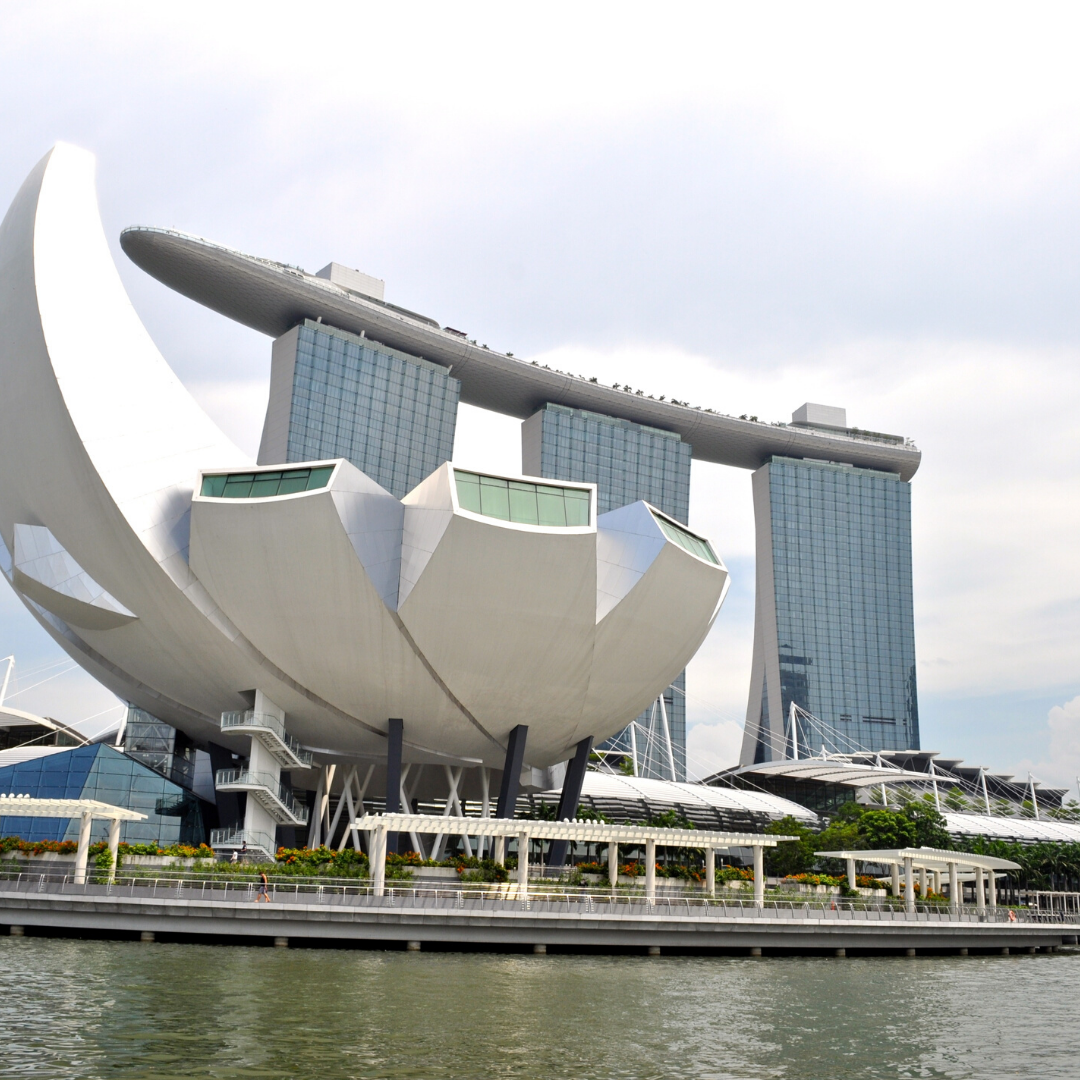 Maior banco do sudeste da Ásia alerta que surto de vírus pode afetar sua receita este ano