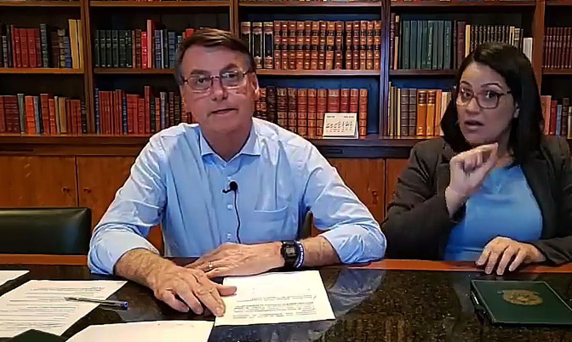 Bolsonaro: isolamento social para achatar a curva se mostrou inútil