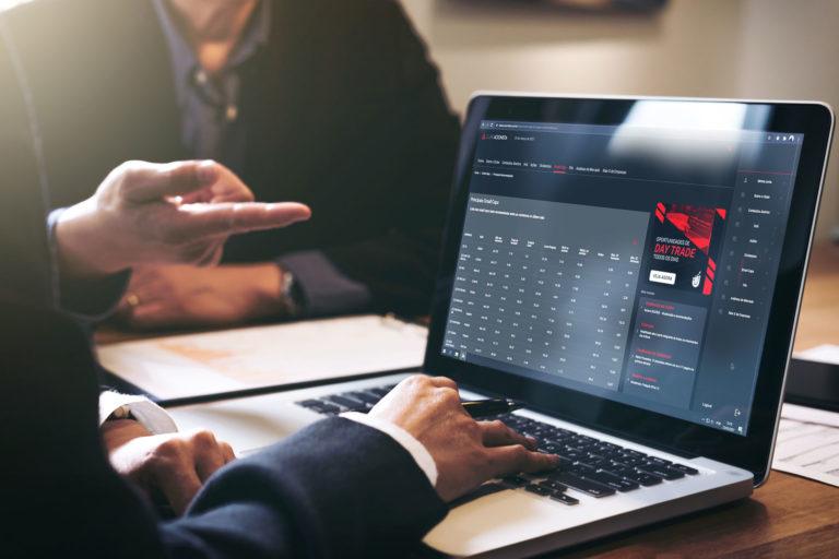 Investidor institucional: entenda o conceito e como acessar produtos mais sofisticados via fundos