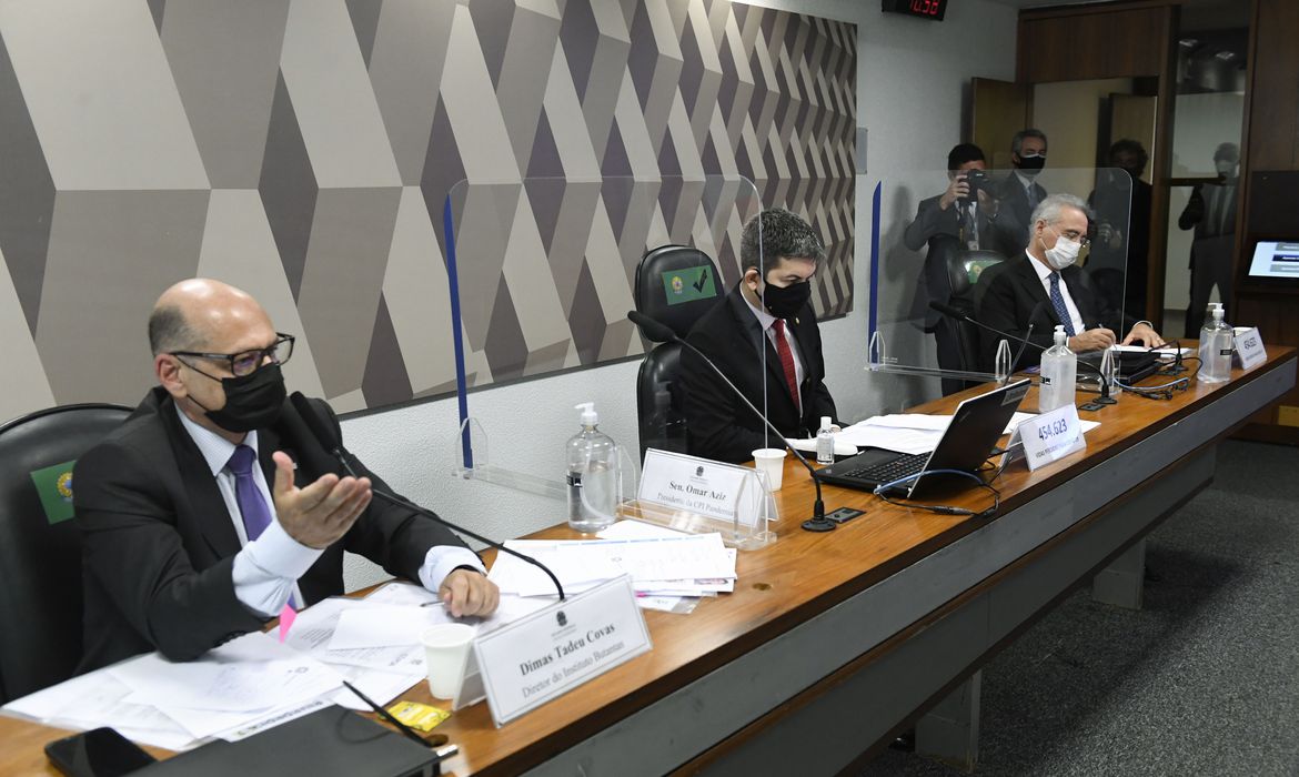 Brasil poderia ter sido primeiro do mundo a vacinar, diz Dimas Covas à CPI