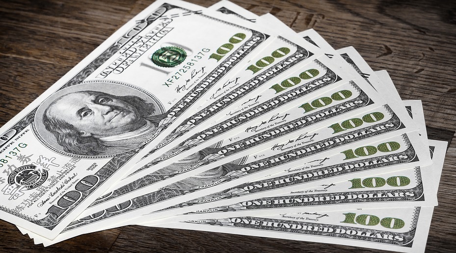 Dólar fecha em alta de 0,53%, a R$ 4,73 nesta quinta