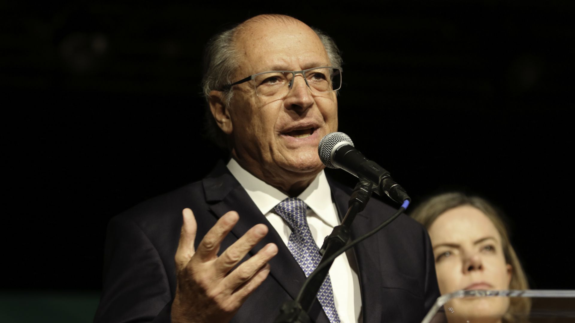 “Como está, teto de gastos é mais problema do que solução”, diz Alckmin