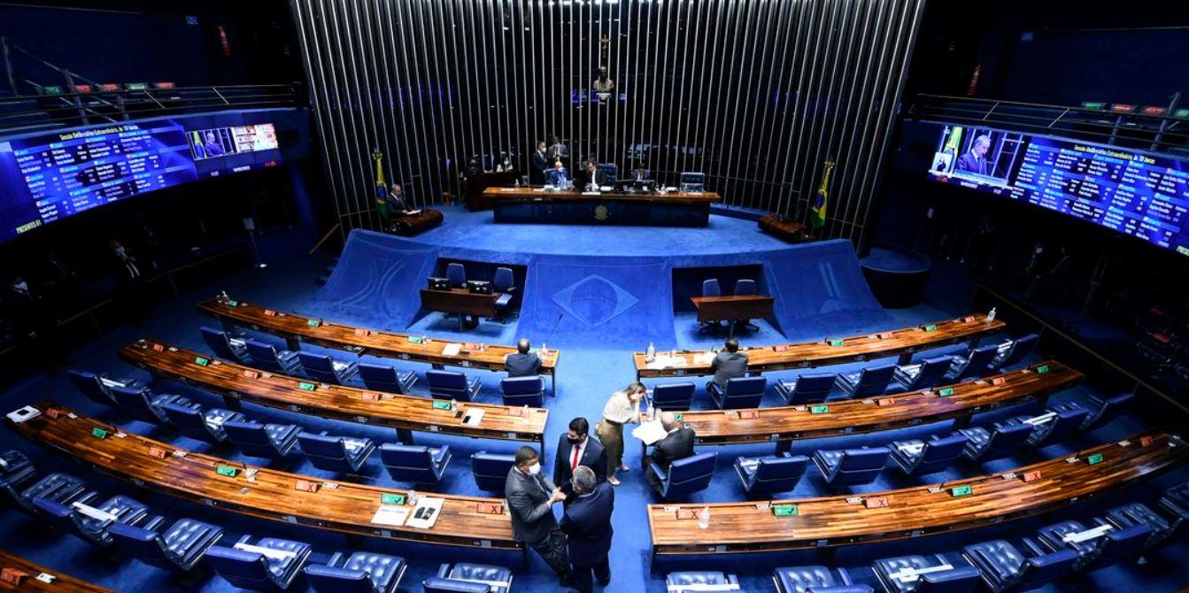 PEC da Transição aprovada no Senado; texto segue para dois turnos na Câmara