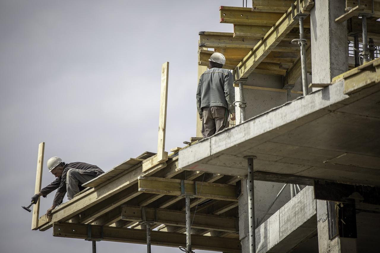 Trabalhadores em uma obra