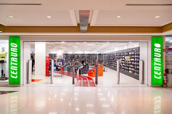 Dona da Centauro (SBFG3) reporta prejuízo de R$ 32,6 mi no 2TRI23