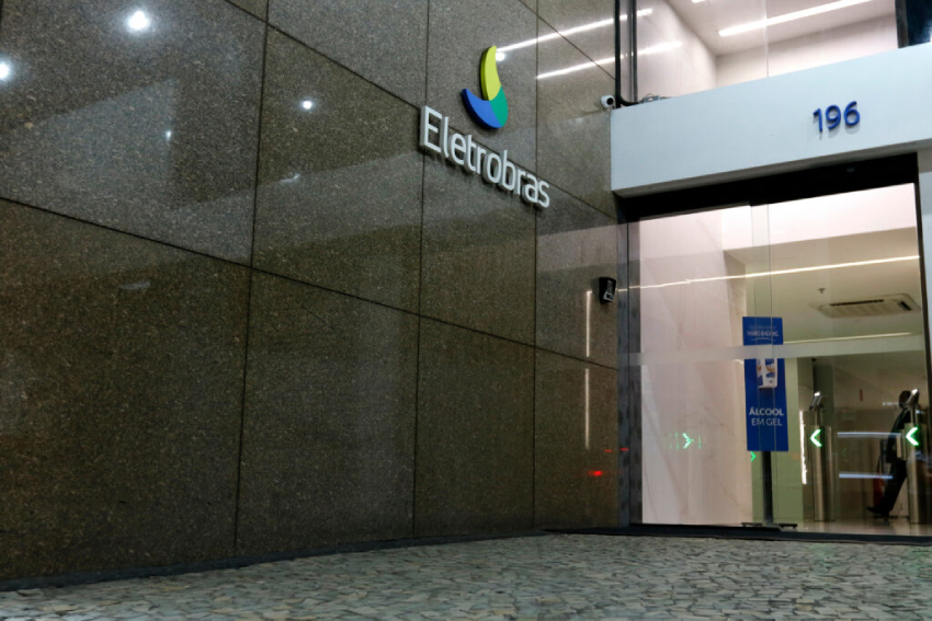 Eletrobras (ELET3) muda CEO e perde R$ 3 bi em valor de mercado