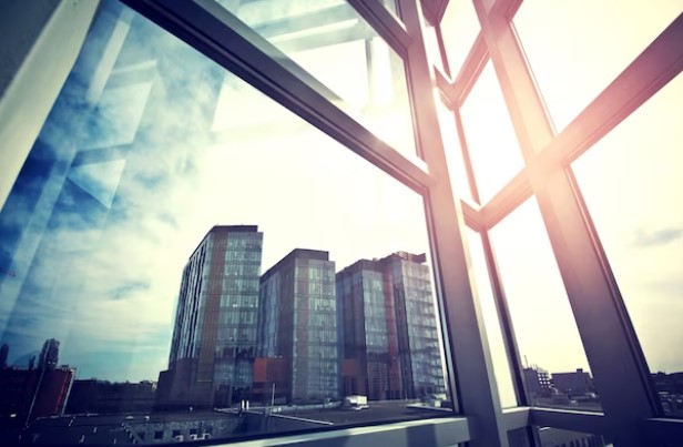 5 FIIs recomendados que pagam dividendos acima da Selic