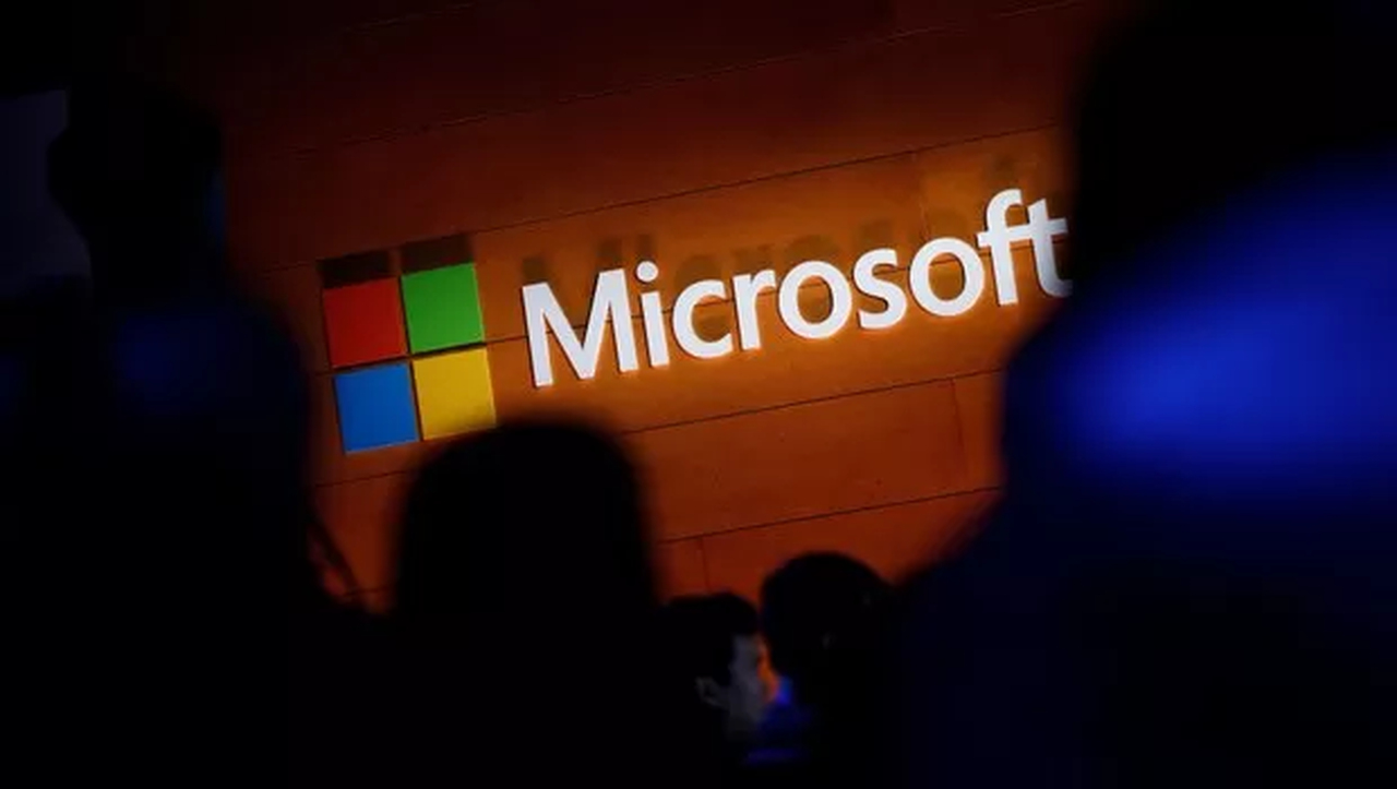Microsoft investe US$ 1,5 bilhão na empresa de IA G42, que tem laços com a China