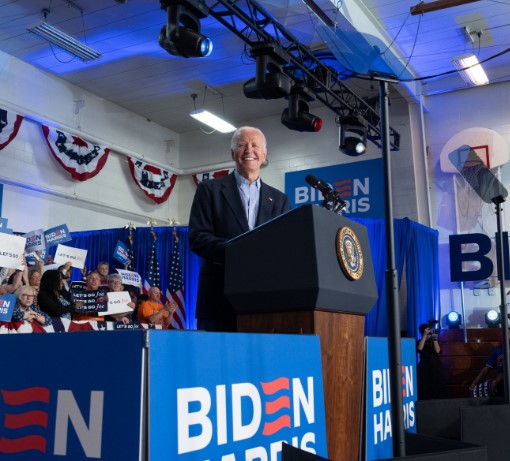 Biden desiste da corrida presidencial
