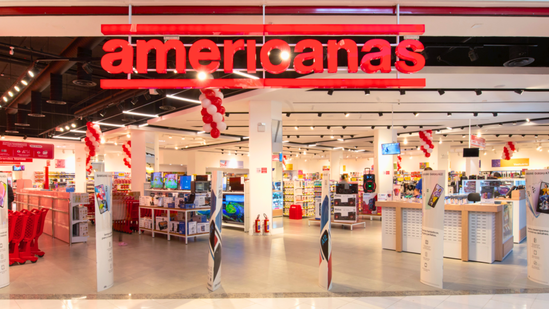 Americanas (AMER3) é negociada em mínimas antes de grupamento