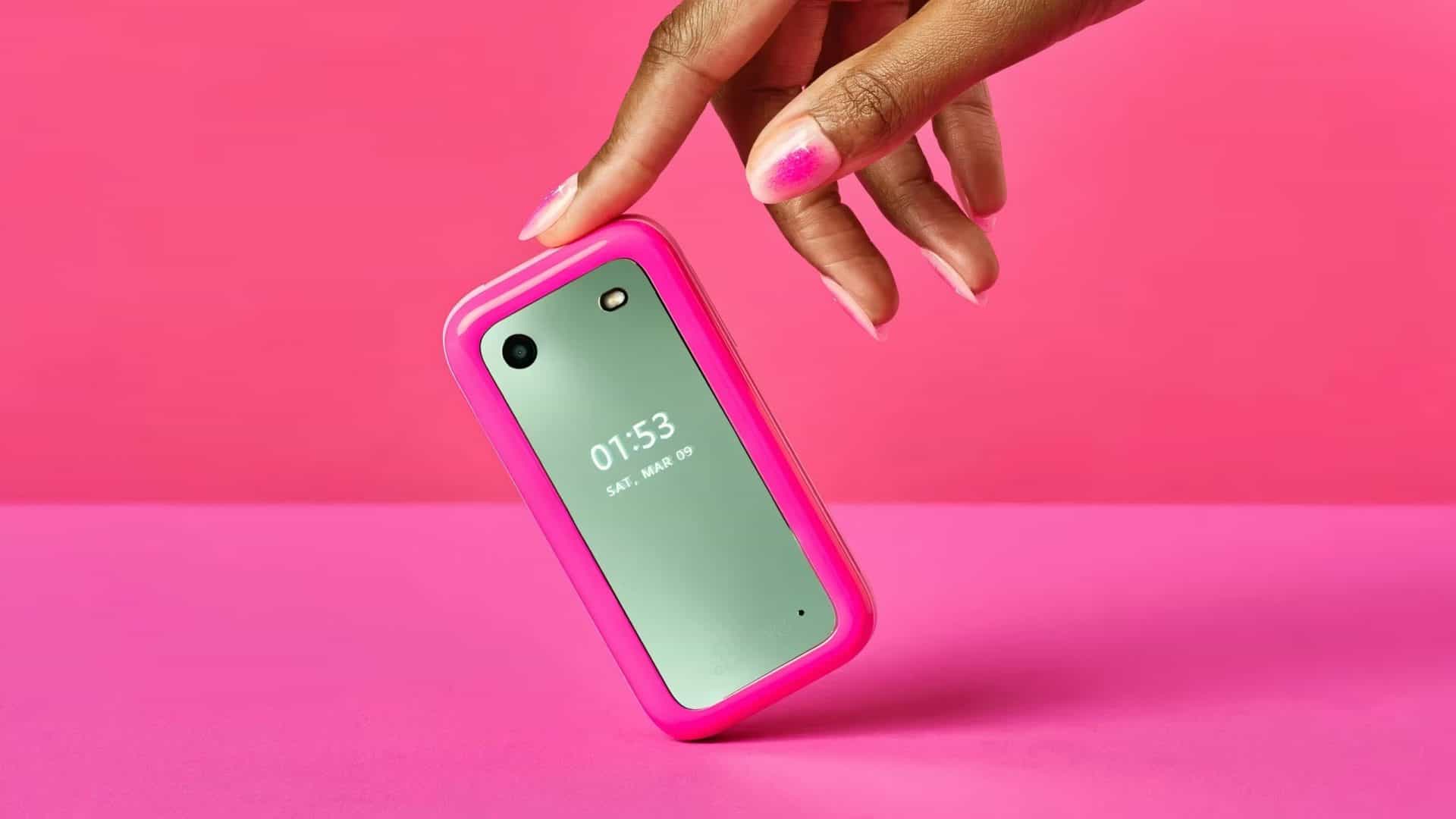 Detox digital: celular da Barbie sem internet é lançado pela fabricante da Nokia