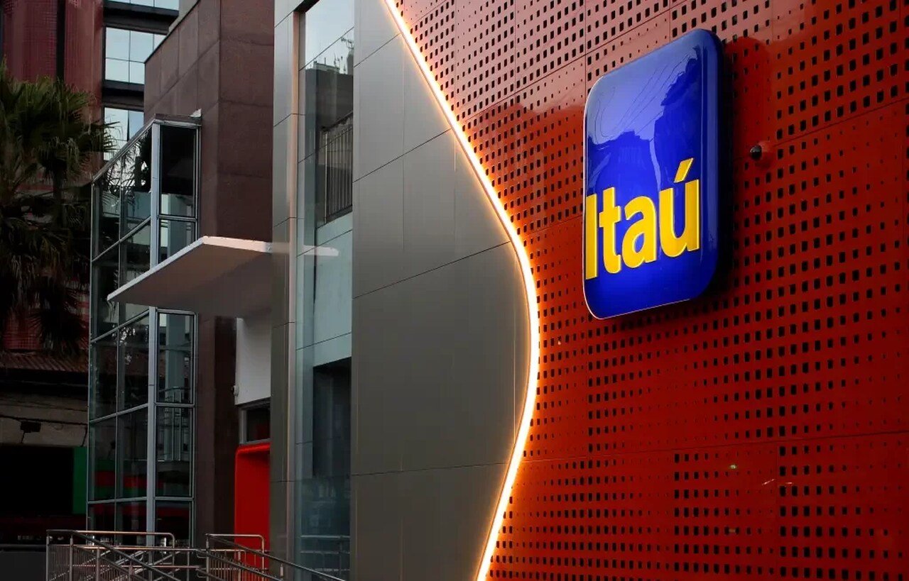 Itaú (ITUB4) atinge lucro líquido de R$ 10,072 bi no 2TRI24
