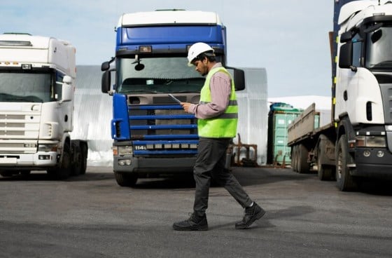 Volume de serviços cresce acima do esperado