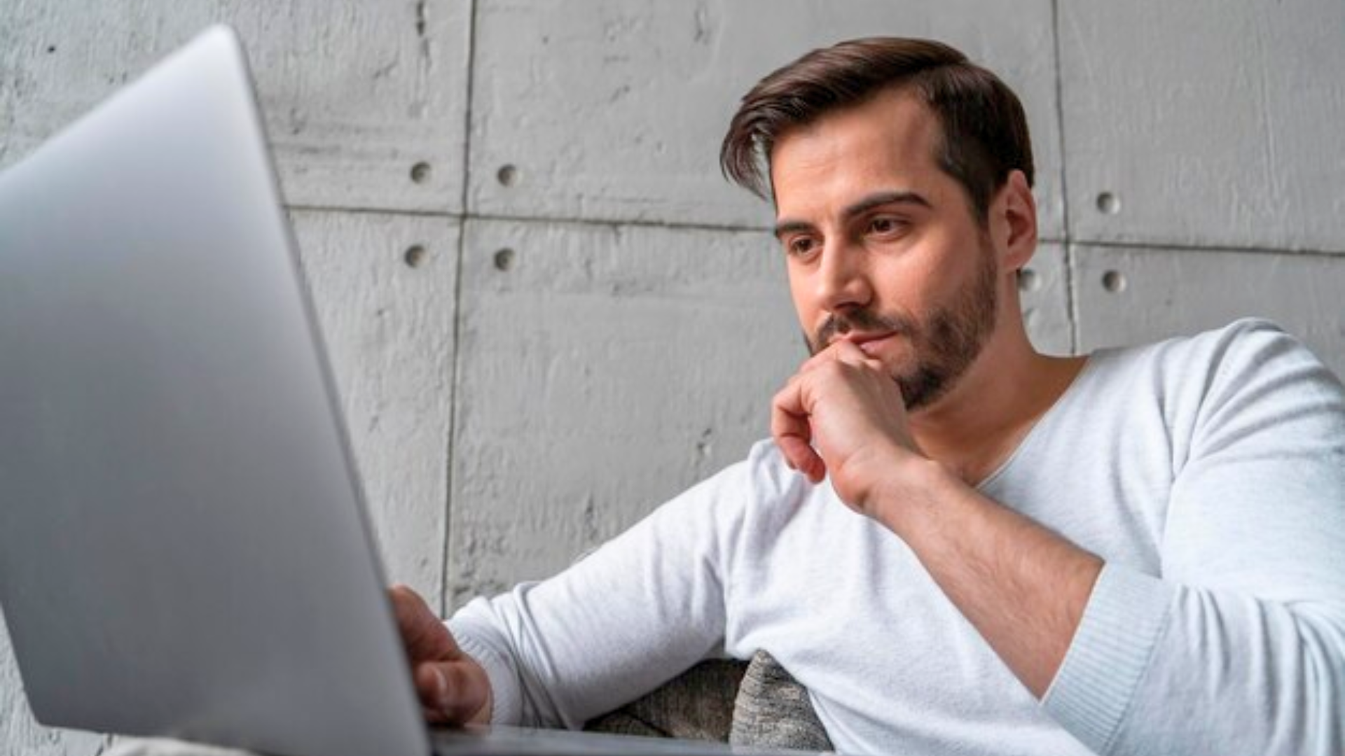 Qual é a melhor ação para investir hoje? Veja as recomendações das casas de análises