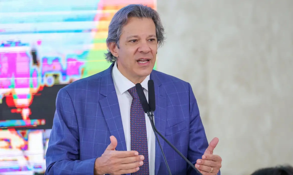 Governo prepara bloqueio de R$ 5 bi, diz Haddad
