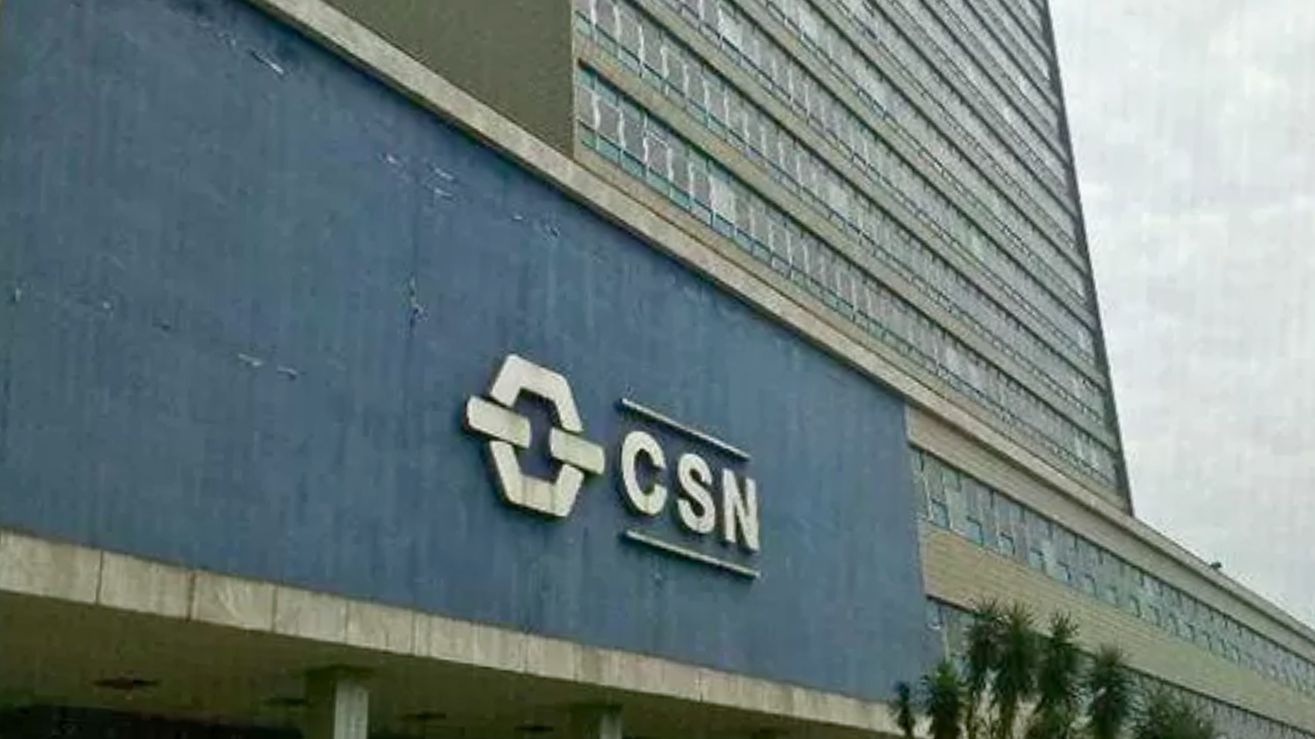 CSN (CSNA3) revela os esforços para diminuir alavancagem e busca parceiros para reduzi-la