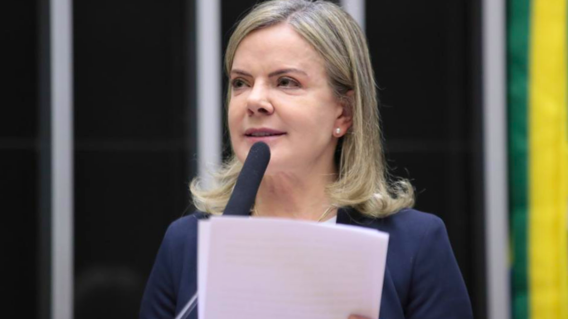 Gleisi Hoffmann reclama de alta da Selic e diz que Copom está “sabotando” o Brasil