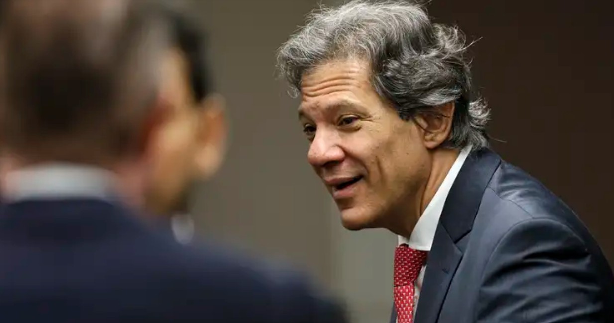 25 metas de Haddad: isenção de IR, supersalários e aposentadoria dos militares na mira