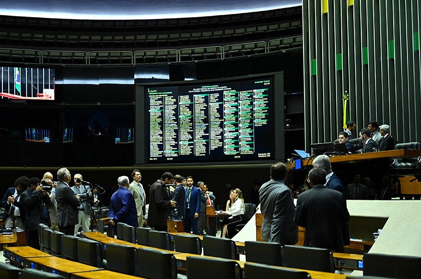 Congresso aprova orçamento de 2025 com despesas de R$ 2,2 tri