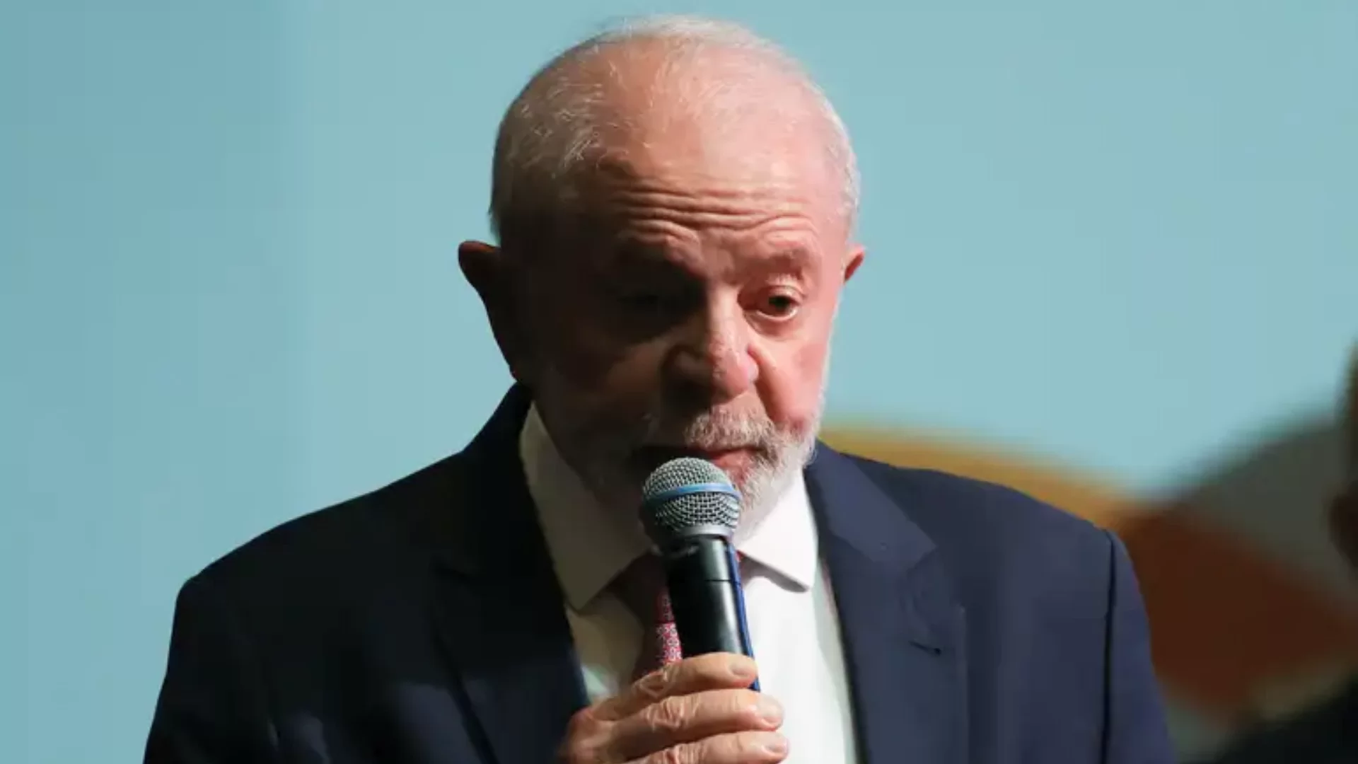 Lula perde para Bolsonaro, Michelle e Tarcísio, diz Paraná Pesquisas