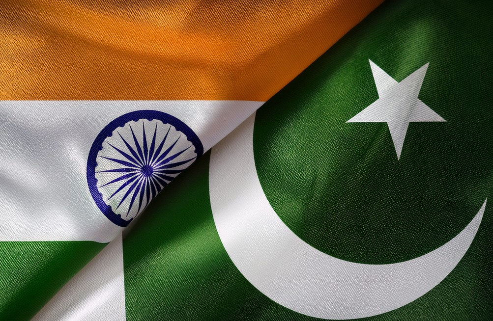 Índia e Paquistão acertam trégua, mas trocam acusações