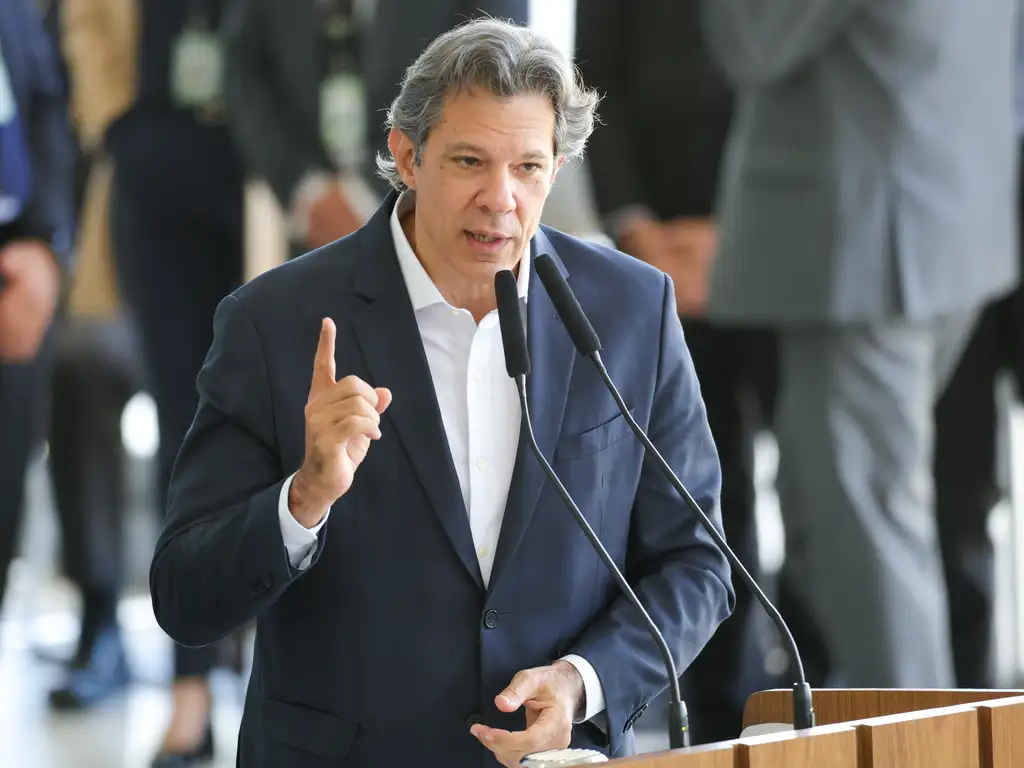 Haddad minimiza impasse sobre IOF com Legislativo