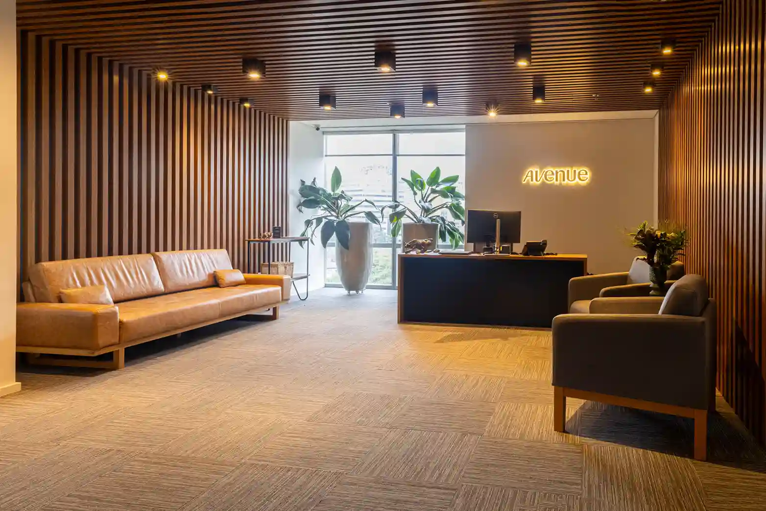 Avenue: diversificação de investimentos em moeda forte será tema da Money Week