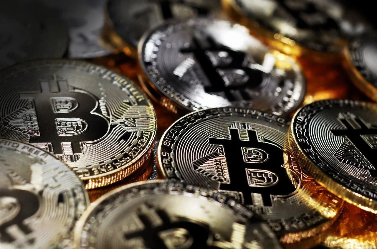 Trump sanciona lei histórica que regula stablecoins nos EUA