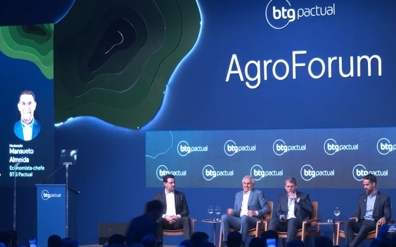 Governadores criticam Lula e defendem ‘troca de piloto’ para acelerar desenvolvimento