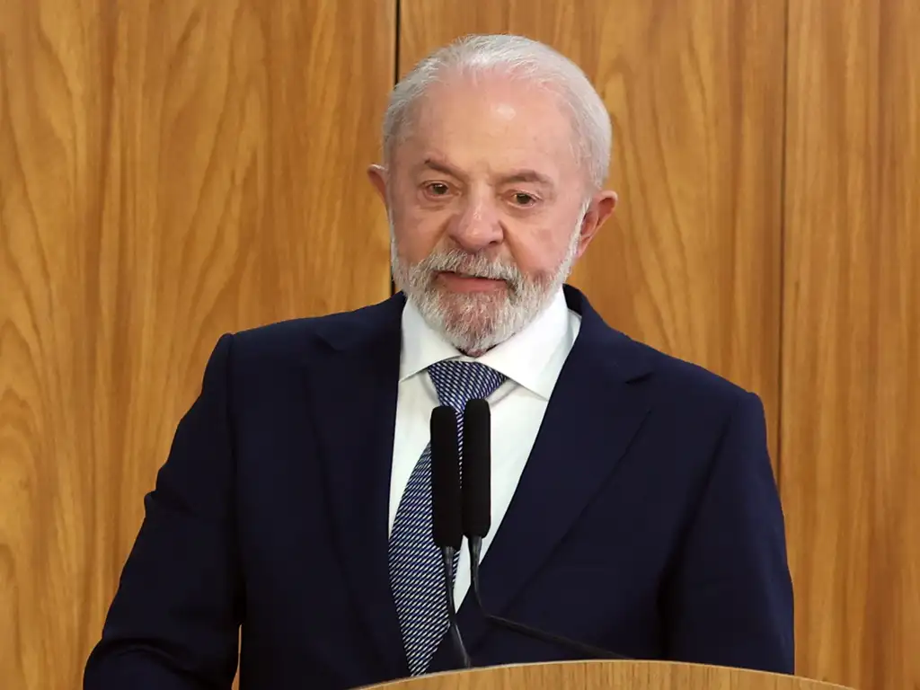 Lula quer regulação econômica das big techs