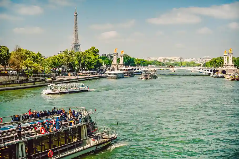 Rio Sena em Paris