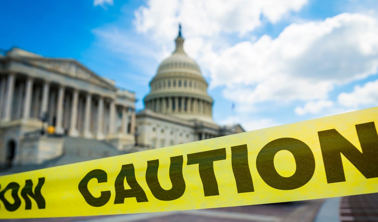 Shutdown nos EUA é mais ruído político do que crise estrutural, avalia analista da EQI Research