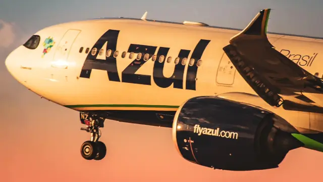 Ações da Azul não decolam e derretem mais de 60%