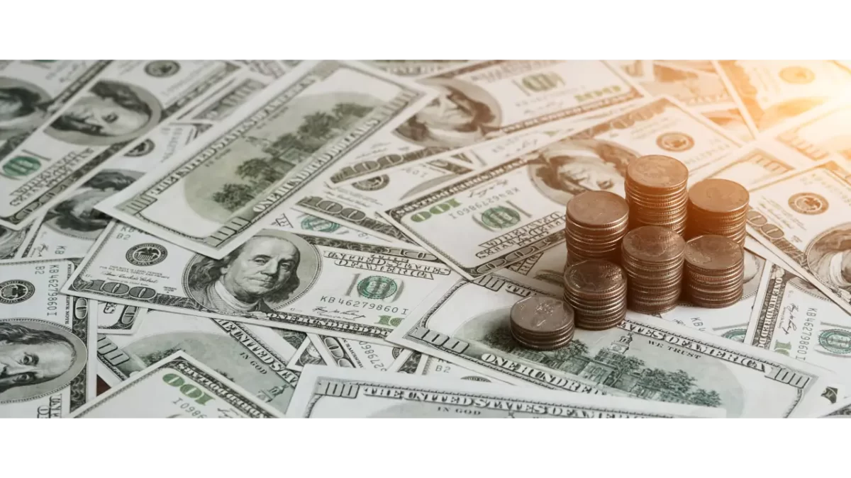 Dólar hoje fecha com queda de 2,90% na semana e flerta com os R$ 5