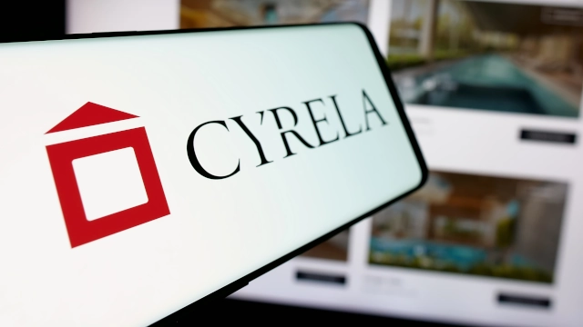 Logo da Cyrela em tela de celular