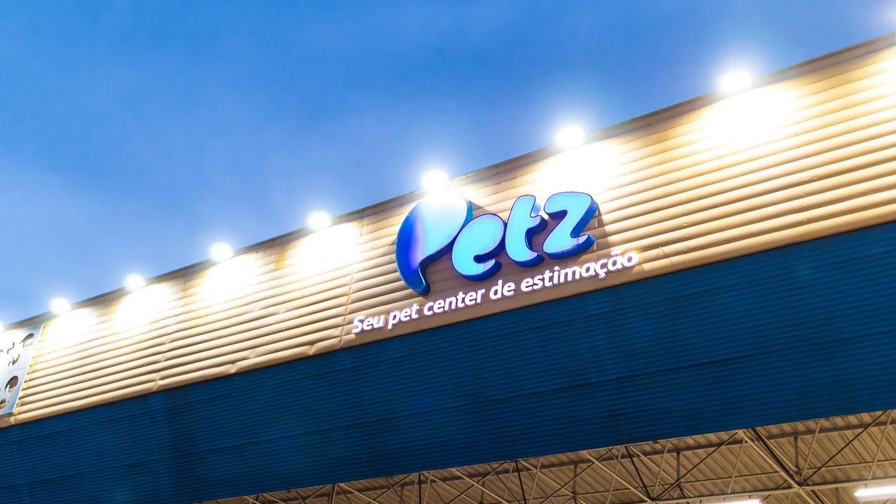 Fachada de loja do Grupo Petz