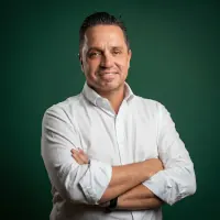 Juliano Custodio null