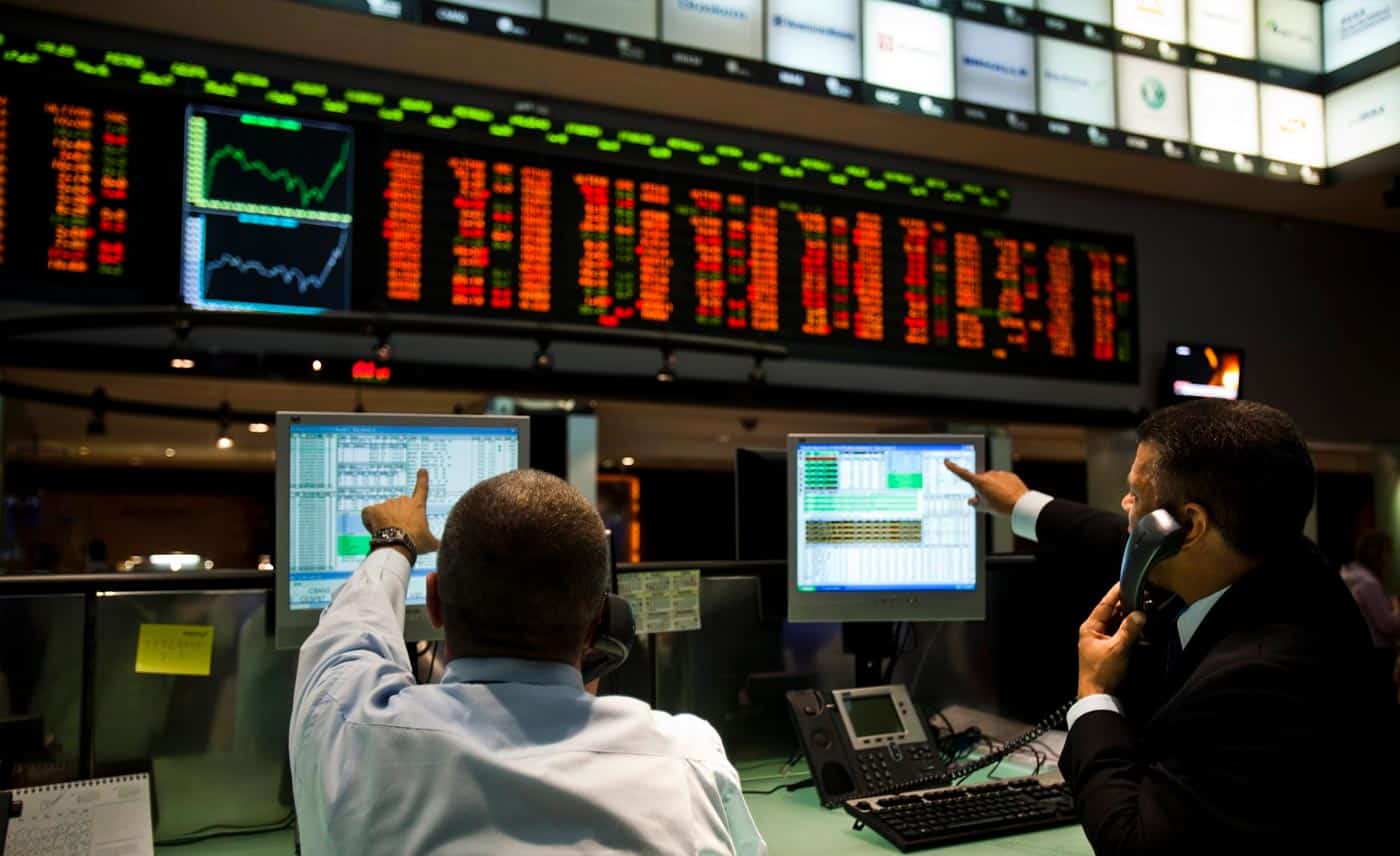 Morning Call: política monetária posta à prova com corte de juros
