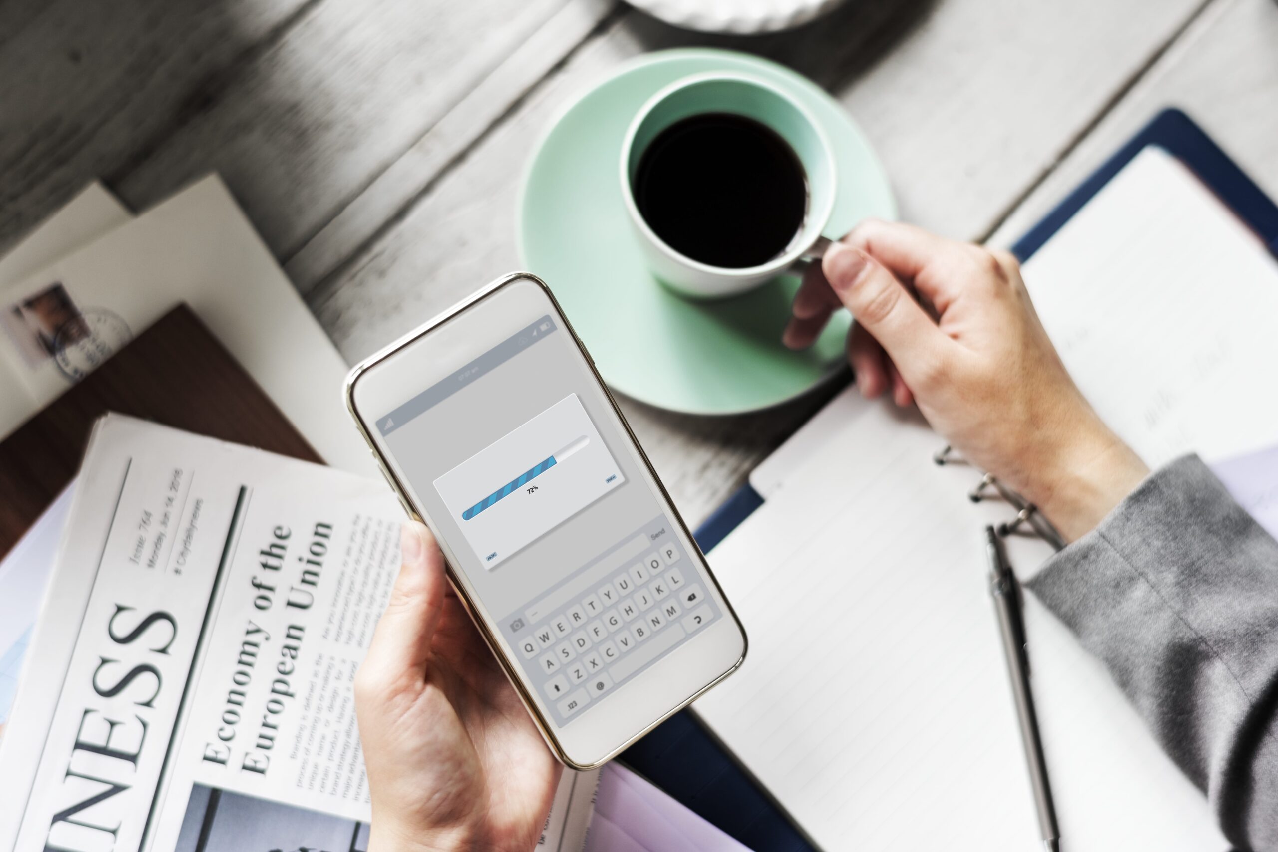 Ibovespa fecha em leve alta com dúvidas sobre a recuperação da economia