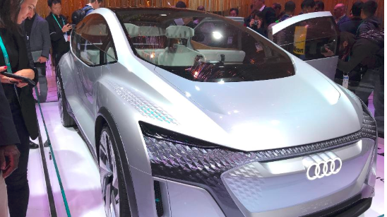 Audi cria protótipo de carro elétrico com comandos pelo olhar e muito mais