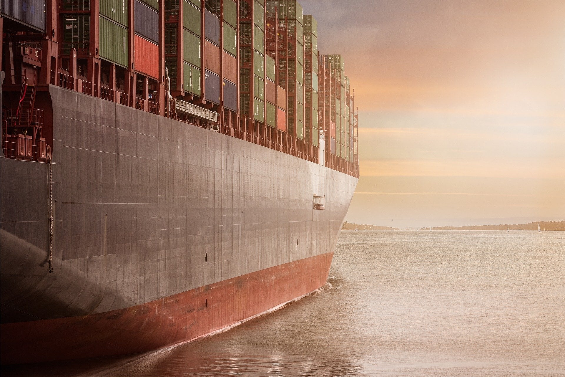 Pela primeira vez, empresas privadas lideram importações e exportações da China