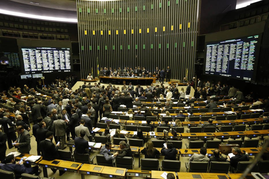 Câmara atrasa pagamento de verbas