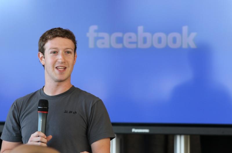 Empresas processam Facebook e pedem afastamento de Mark Zuckerberg