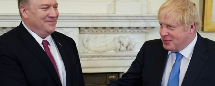 Secretário de Estado norte-americano se encontra com Boris Johnson por acordo pós-Brexit
