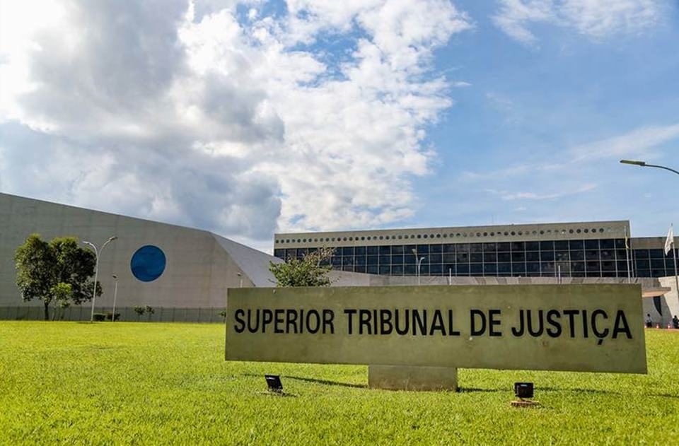 Paralisação de contrato entre Copel (CPLE6C) e Banco Rothschild é suspensa na Justiça