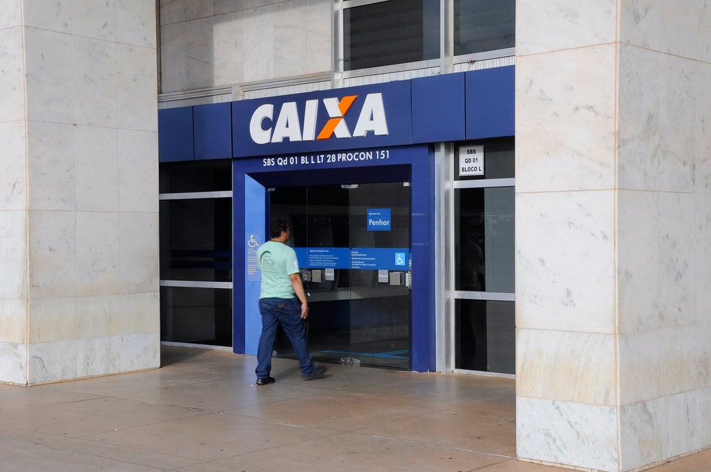 Funcionários de 70% das agências Caixa irão trabalhar em casa